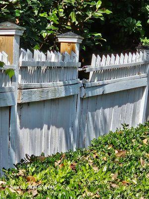 All seasons fence