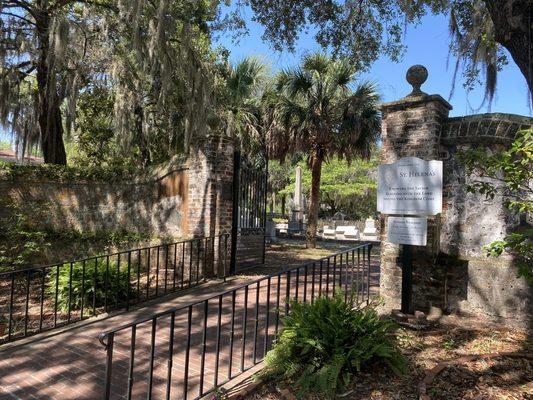 St Helena Cemetery