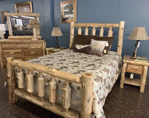 Montana Woodworks bedroom set