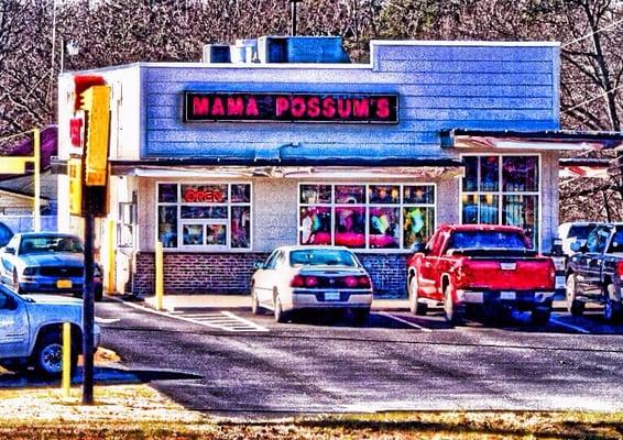 Mama Possum's