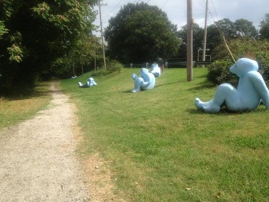 These giant blue people are cheering you on as you run/walk/skip/stagger.