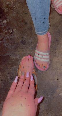 Light lavender set / pedis