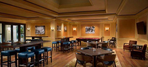 The Pub at The Ritz-Carlton, Amelia Island is the place for sports, local beer and delicious comfort food.