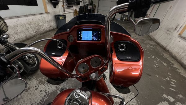 We are the go-to audio shop in Kansas City for custom Harley Davidson audio! Cicada speakers and Soundstream head unit with Apple CarPlay.