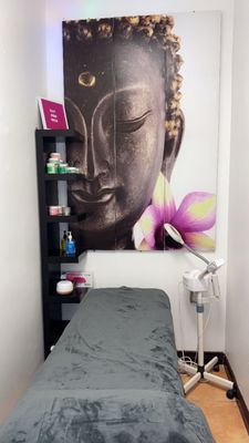 Facial room