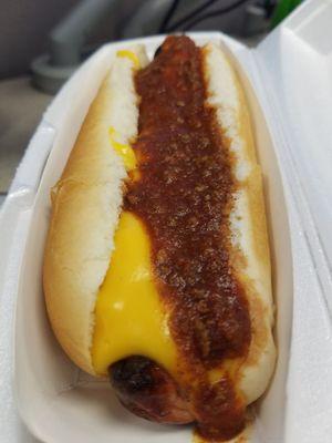 Chili cheese dog