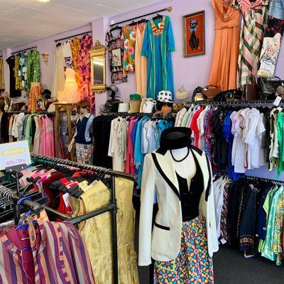 Vintage Women's Clothing Store