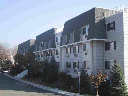 Continental View. 2BR Rentals $3,000. Mamaroneck NY.