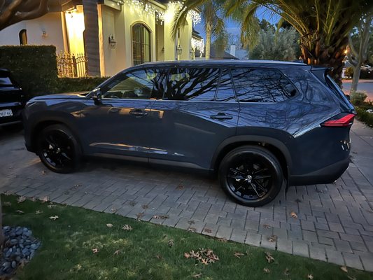 Grand Highlander Hybrid MAX Platinum arrives Palo Alto.