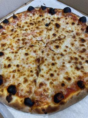 Wood fired cheese pizza perfection