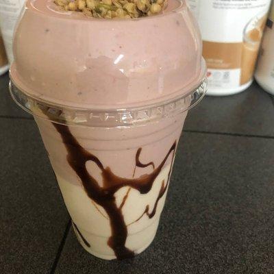 Wild Berry & Vanilla Shake!