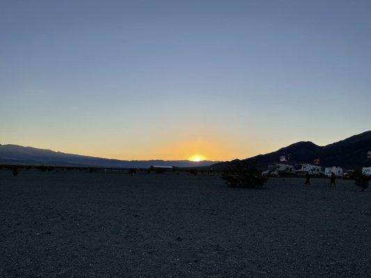 Sunrise at Stovepipe Well Campground