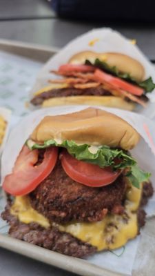 Shake Stack and Shack burger w/bacon