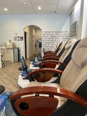 Clean and spacious massage chairs for pedicures