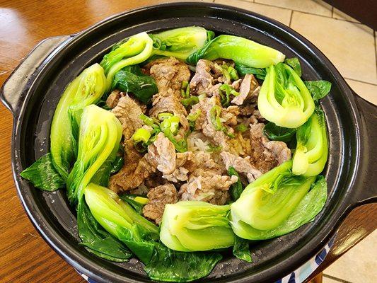 Beef clay pot rice