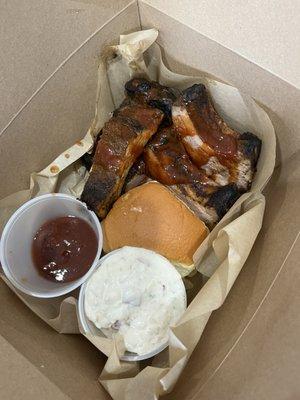 Ribs platter w/ potato salad