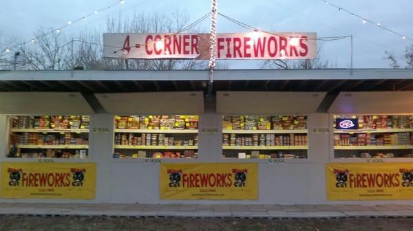 4-Corners Fireworks