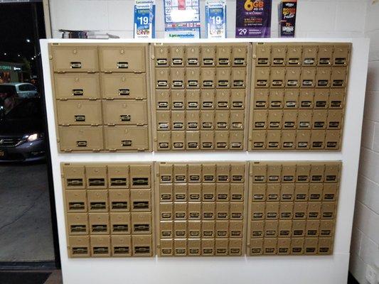 This metropcs store rents mailboxes