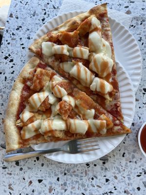 Buffalo chicken pizza