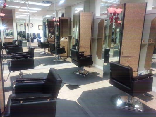 Revolution Beauty Salon