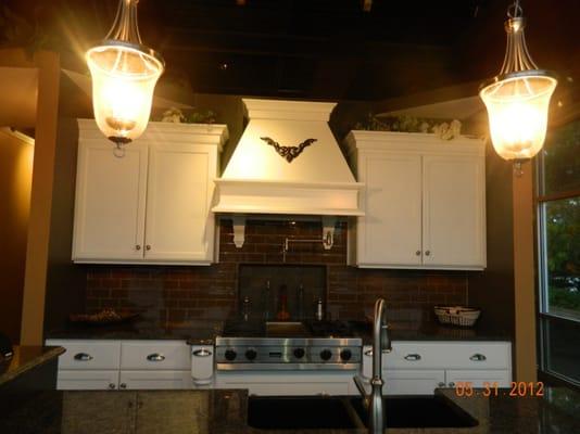 custom kitchen cabinets white