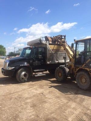 Most people don't own a dump truck or dumping trailer. We can deliver your landscape materials to your curbside for you.