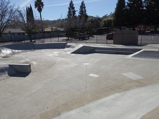 Good skate park with a lot to ride