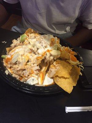 Buffalo nachos