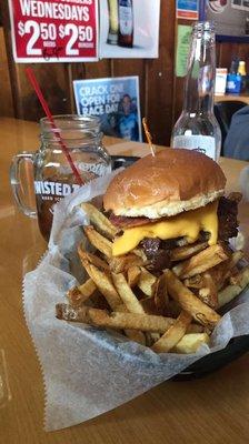 Bacon cheeseburger