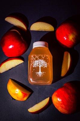 Apple of my Eye
is 100% cold-pressed Kids Apple Juice (8oz)