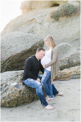 LAGUNA BEACH MATERNITY SESSION