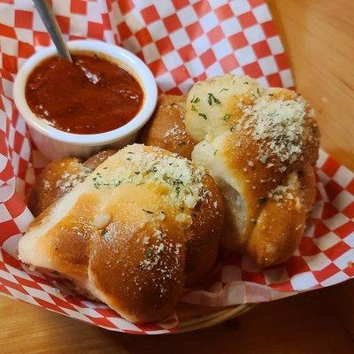 Garlic knots