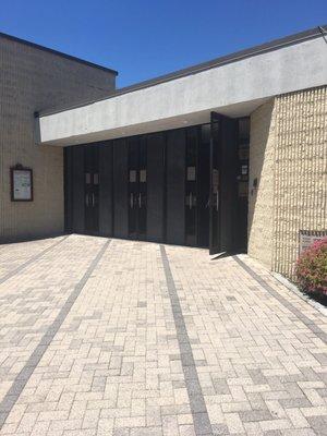 Front entrance to Synagogue