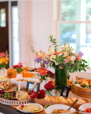 Large vase arrangement for a party!