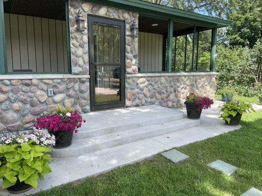 Stone veneer siding