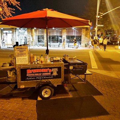 Bruneau's Serving the Late Night Crowd in Downtown Bend