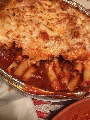 Baked ziti... don't think it was baked. Cheese was only in top.