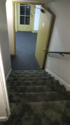 the laundry room downstairs in the basement.      Is this listed in the amenities??????   Accessible to who??