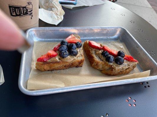 Berry toast with peanut butter