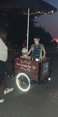 Ice Cream For U!  Ice cream tricycle great for your next event.