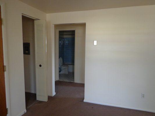 1 bedroom basic unit living rm closet and hallway