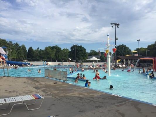 Lawrence Outdoor Aquatic Center