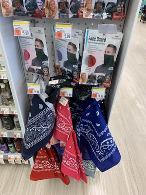 First time I've seen them sell bandanas since has to be the early 2000's.