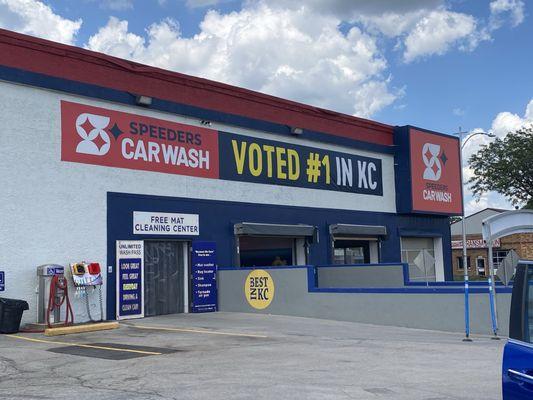 FREE mat cleaning center for Unlimited Wash Pass. Voted #1 in KC!