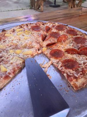 Half pineapple/half pepperoni