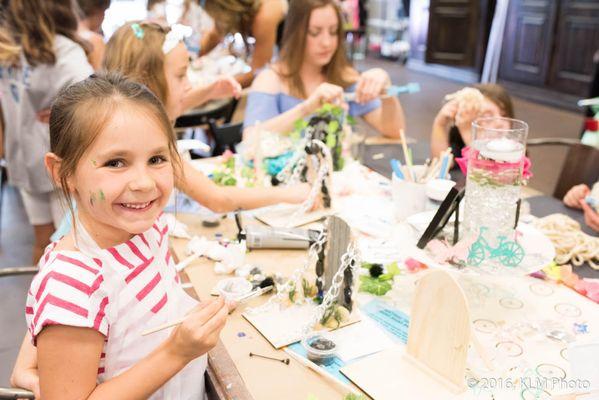 Kids crafting and camp