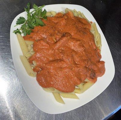 Penne w/ Vodka Sauce