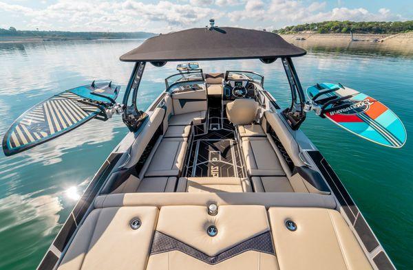 2023 Supreme S240 - Surfing, wakeboarding, Devils Cove, Lake Travis , Texas