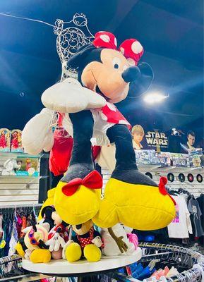 Giant Minnie 7/18/23