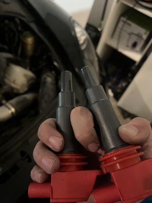 Cheap ignition coils Snyder Motors used that is not even fit to my vehicle.